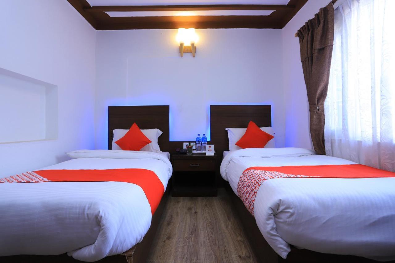 Oyo 591 Hotel Blue Moon Dharampur Exterior foto